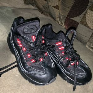 Nike Black Toddler shoe Used 12C